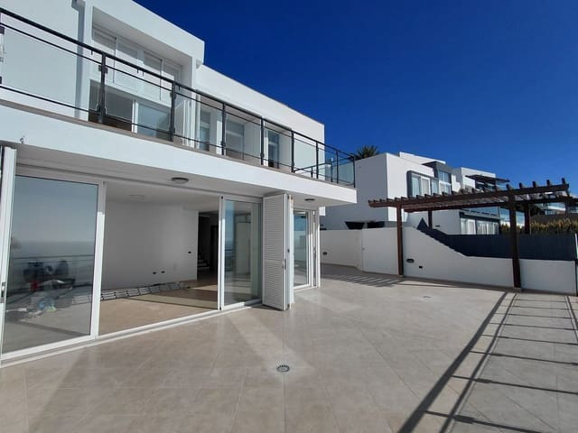 3 makuuhuone Huvila vuokrattavana paikassa Costa Adeje, Adeje mukana uima-altaan 
autotalli - 2 500 € (Ref: 9624030)