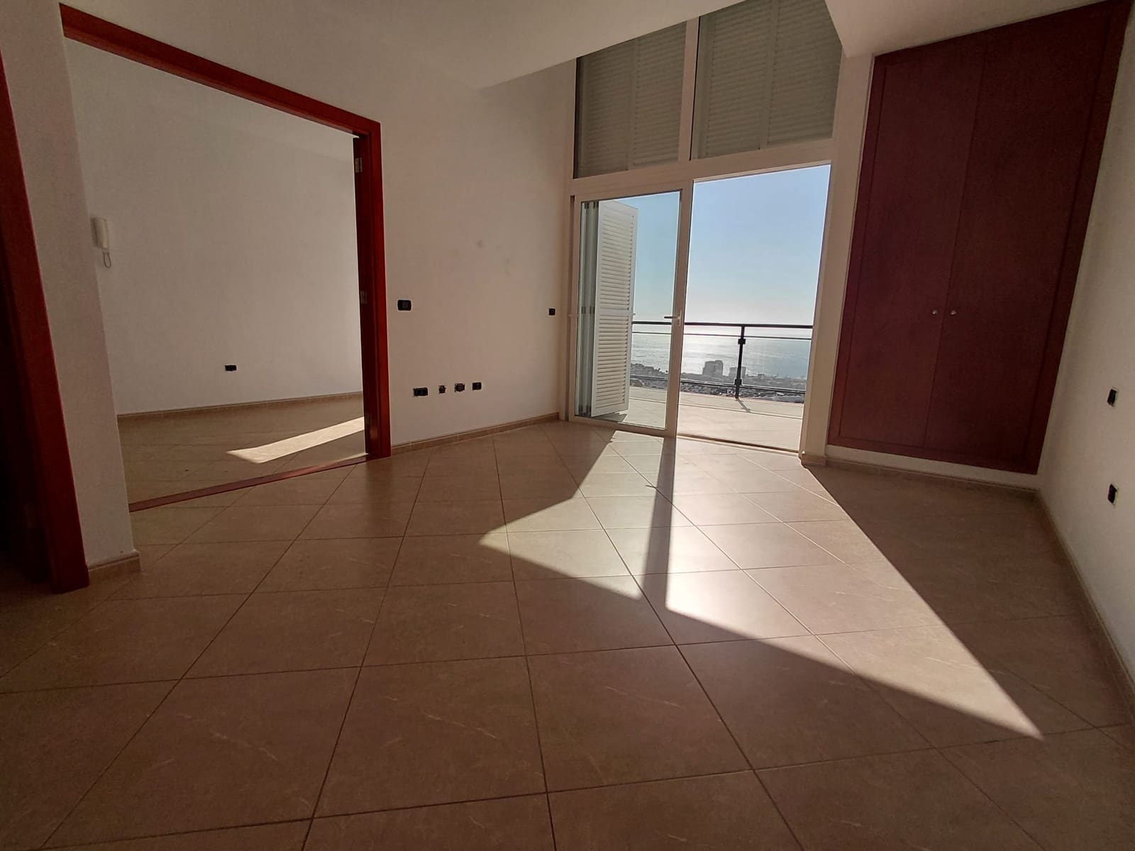 3 makuuhuone Huvila vuokrattavana paikassa Costa Adeje mukana uima-altaan 
autotalli - 2 500 € (Ref: 9624030)