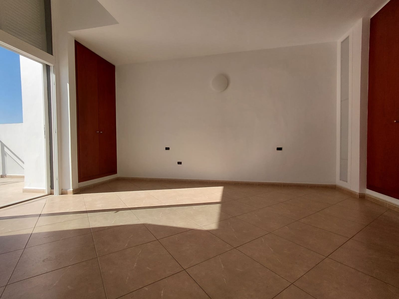 3 makuuhuone Huvila vuokrattavana paikassa Costa Adeje mukana uima-altaan 
autotalli - 2 500 € (Ref: 9624030)