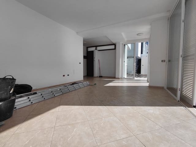 3 makuuhuone Huvila vuokrattavana paikassa Costa Adeje, Adeje mukana uima-altaan 
autotalli - 2 500 € (Ref: 9624030)