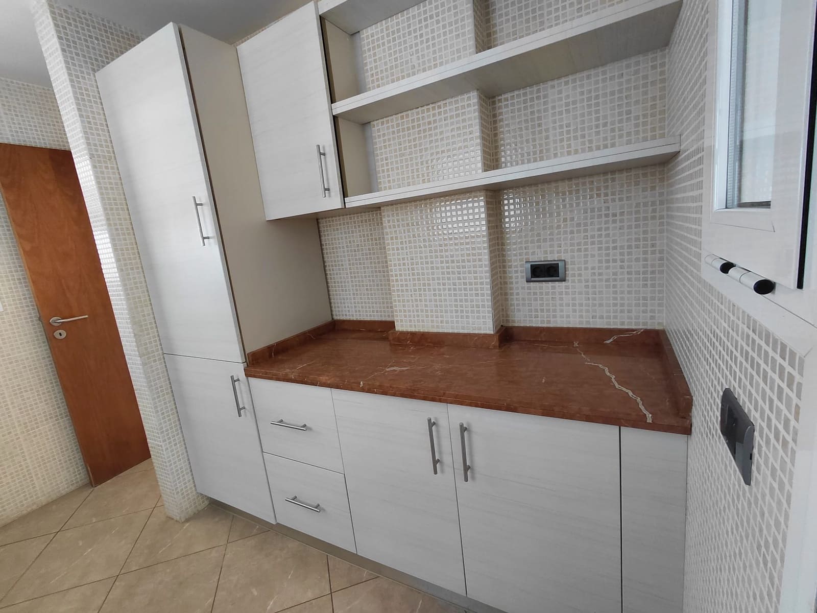 3 makuuhuone Huvila vuokrattavana paikassa Costa Adeje mukana uima-altaan 
autotalli - 2 500 € (Ref: 9624030)