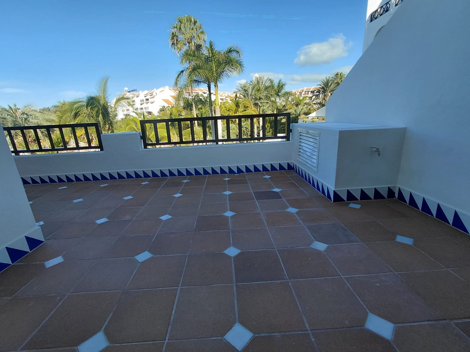 2 quarto Penthouse para venda em Arona com piscina - 1 360 000 € (Ref: 9624203)