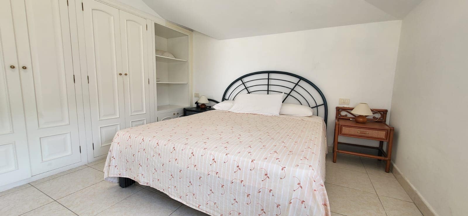 2 soveværelse Penthouse til salg i Arona med swimmingpool - € 650.000 (Ref: 9626450)