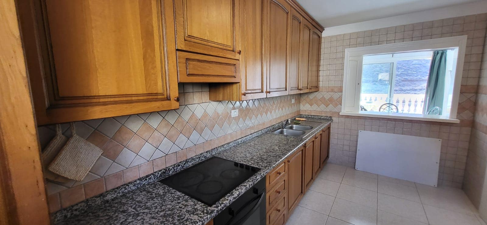 2 soveværelse Penthouse til salg i Arona med swimmingpool - € 650.000 (Ref: 9626450)