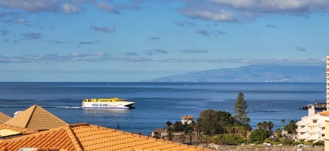 2 soveværelse Penthouse til salg i Los Cristianos, Arona med swimmingpool - € 650.000 (Ref: 9626450)