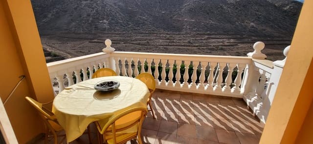 2 soveværelse Penthouse til salg i Los Cristianos, Arona med swimmingpool - € 650.000 (Ref: 9626450)