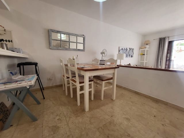 1 soveværelse Lejlighed til salg i Santa Cruz de Tenerife med swimmingpool - € 350.000 (Ref: 9626977)