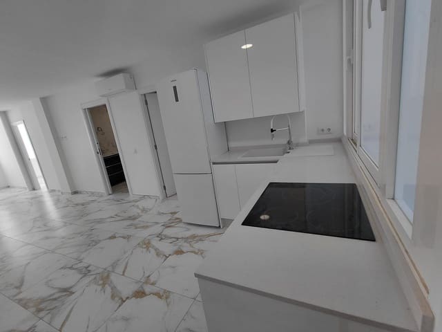 2 soveværelse Lejlighed til salg i Arona med swimmingpool - € 368.000 (Ref: 9628250)