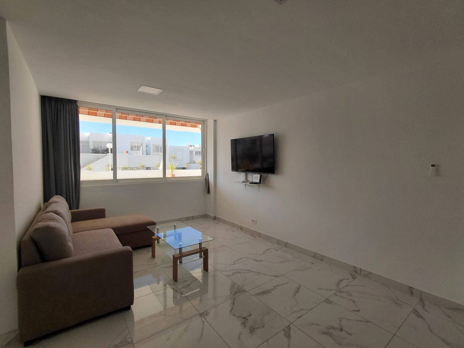 2 Zimmer Apartment zu verkaufen in Santa Cruz de Tenerife mit Pool - 441.000 € (Ref: 9628255)