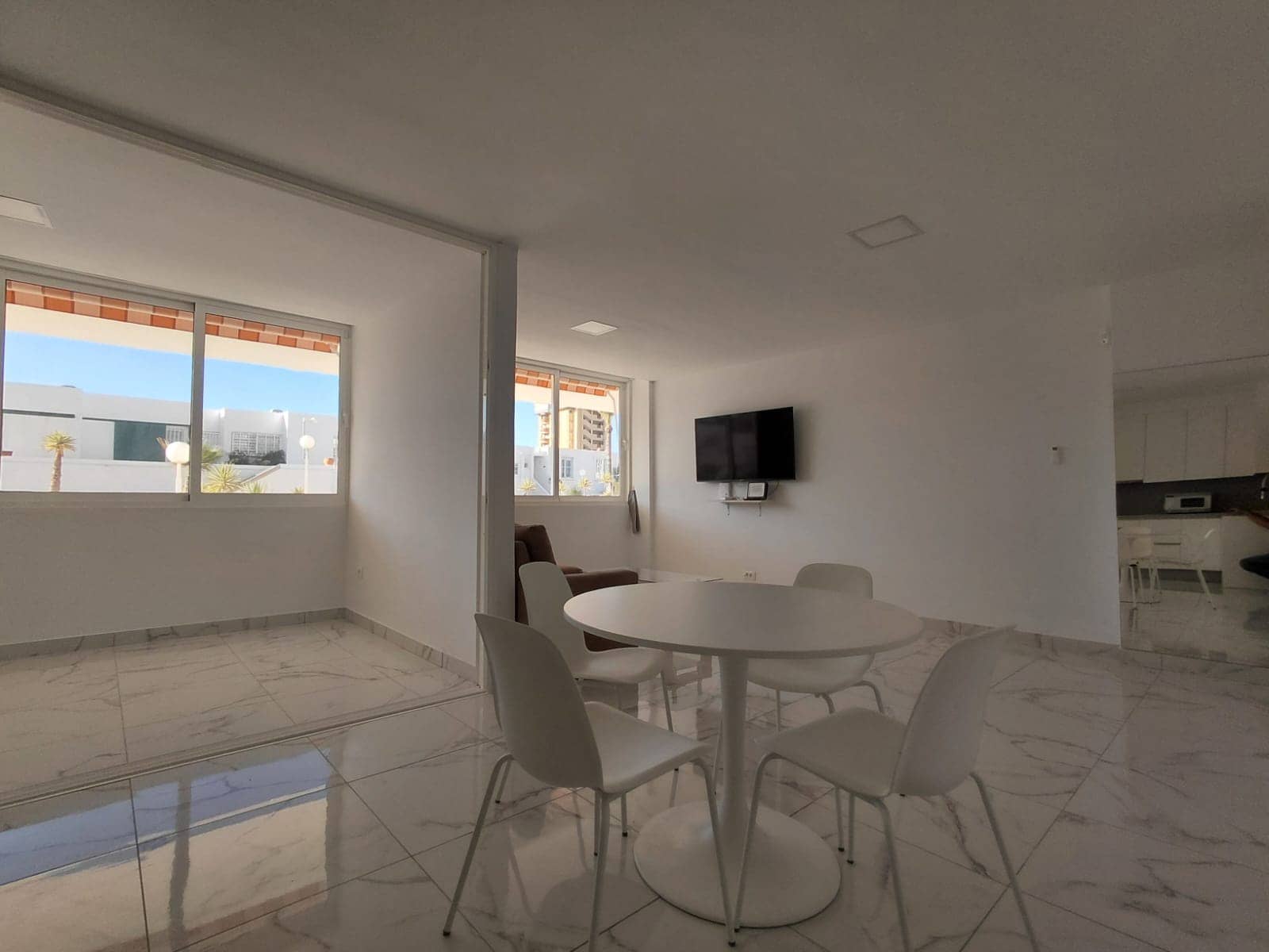 2 Zimmer Apartment zu verkaufen in Santa Cruz de Tenerife mit Pool - 441.000 € (Ref: 9628255)