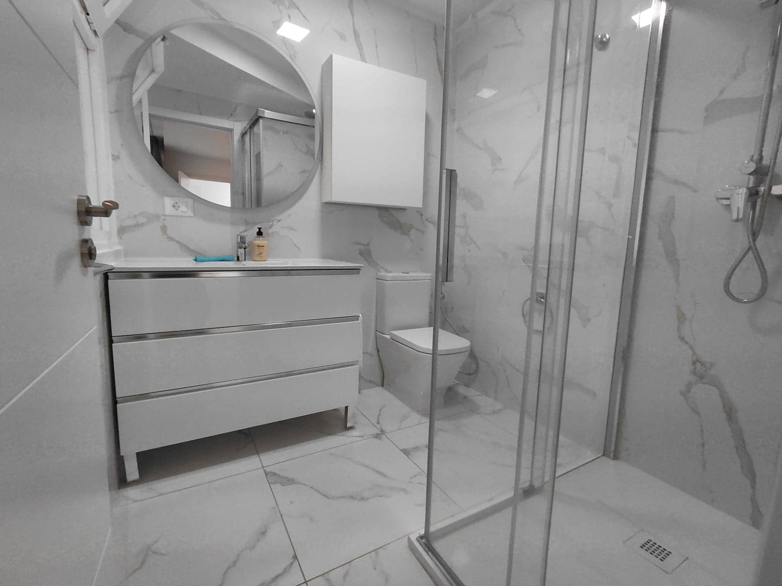 2 Zimmer Apartment zu verkaufen in Santa Cruz de Tenerife mit Pool - 441.000 € (Ref: 9628255)