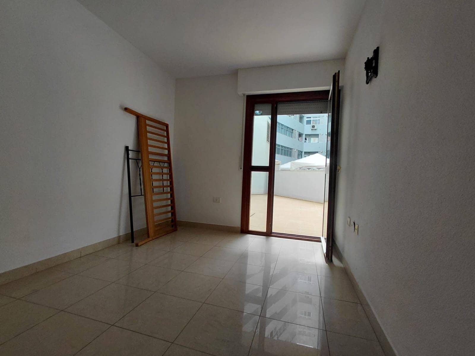 2 sypialnia Mieszkanie do wynajęcia w Santa Cruz de Tenerife z garażem - 1 200 € (Ref: 9631556)