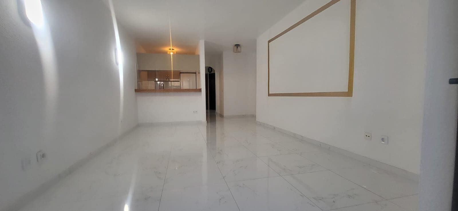 Appartement de 2 chambres à louer à Adeje avec piscine - 1 500 € (Ref: 9646749)