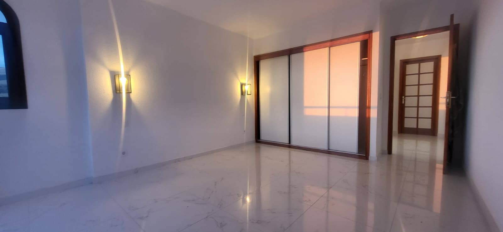 Appartement de 2 chambres à louer à Adeje avec piscine - 1 500 € (Ref: 9646749)