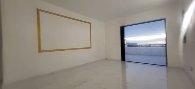 Appartement de 2 chambres à louer à Adeje avec piscine - 1 500 € (Ref: 9646749)