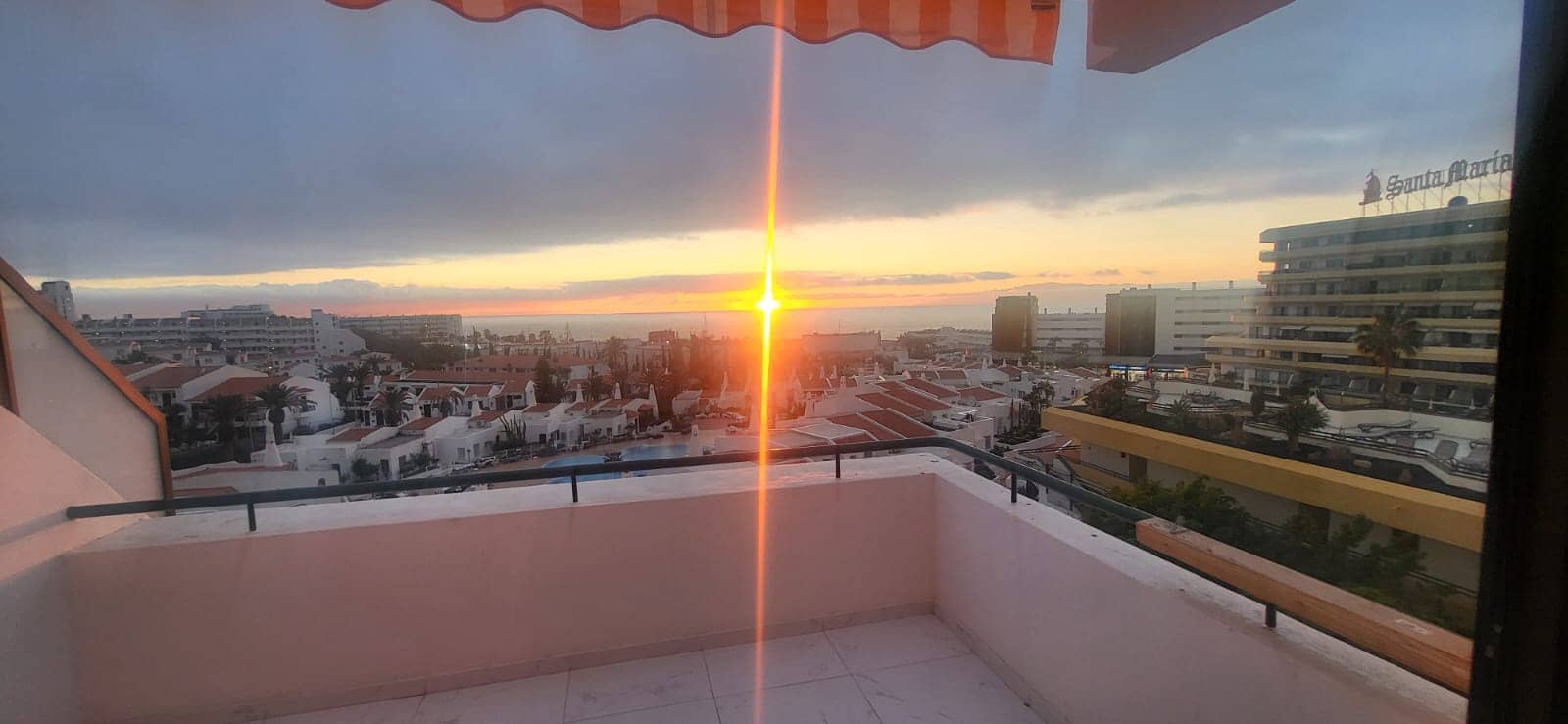 Appartement de 2 chambres à louer à Adeje avec piscine - 1 500 € (Ref: 9646749)