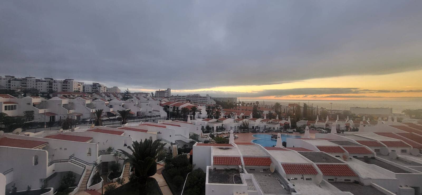 Appartement de 2 chambres à louer à Adeje avec piscine - 1 500 € (Ref: 9646749)