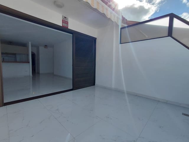 2 quarto Apartamento para arrendar em Adeje com piscina - 1 500 € (Ref: 9646749)