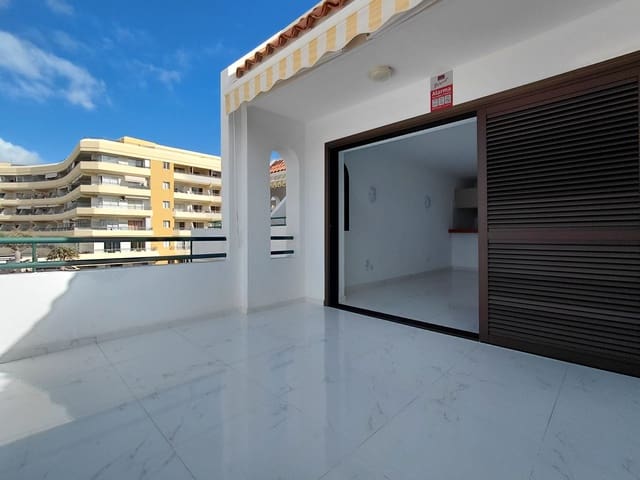 2 quarto Apartamento para arrendar em Adeje com piscina - 1 500 € (Ref: 9646749)