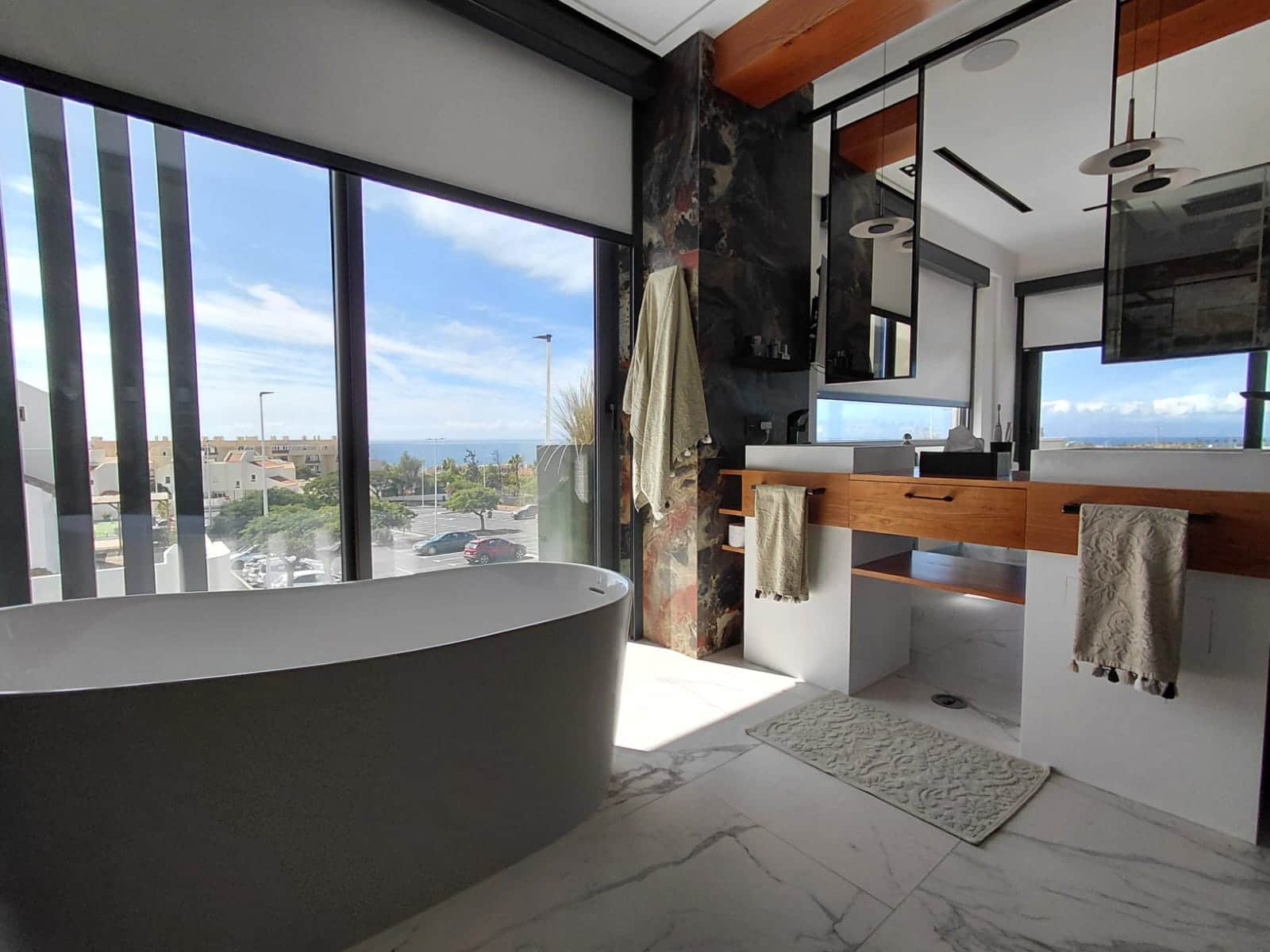 Chalet de 4 habitaciones en Adeje en venta con piscina garaje - 3.500.000 € (Ref: 9665518)