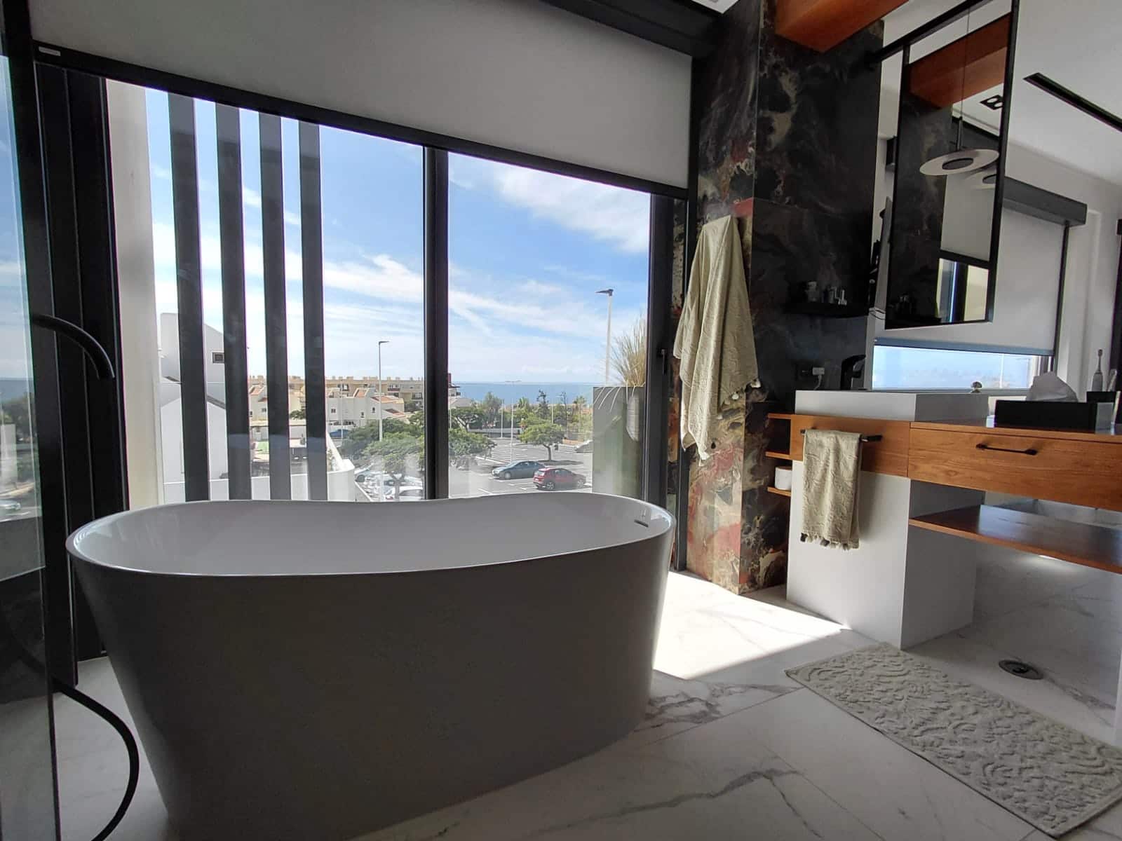 Chalet de 4 habitaciones en Adeje en venta con piscina garaje - 3.500.000 € (Ref: 9665518)