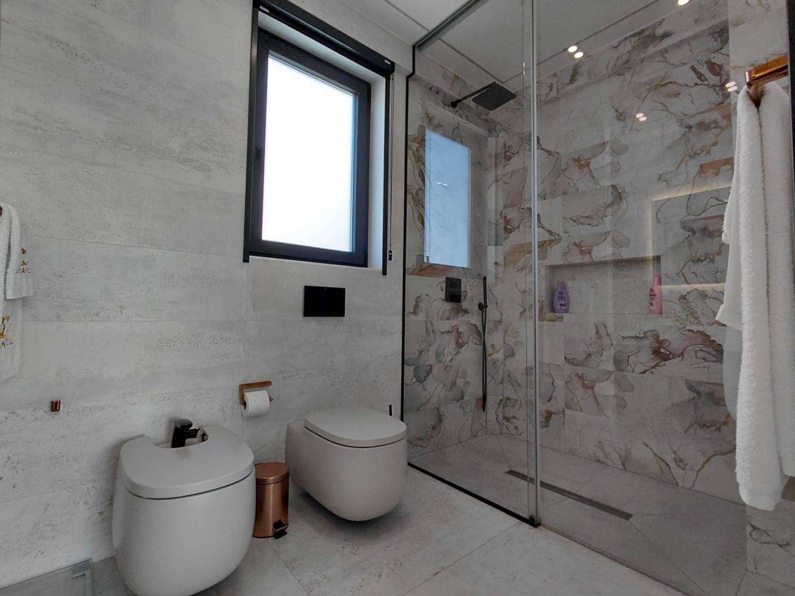 Chalet de 4 habitaciones en Adeje en venta con piscina garaje - 3.500.000 € (Ref: 9665518)