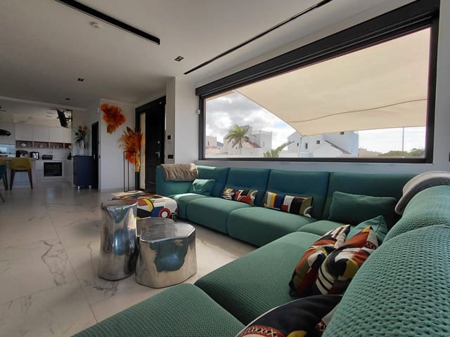 Chalet de 4 habitaciones en Adeje en venta con piscina garaje - 3.500.000 € (Ref: 9665518)