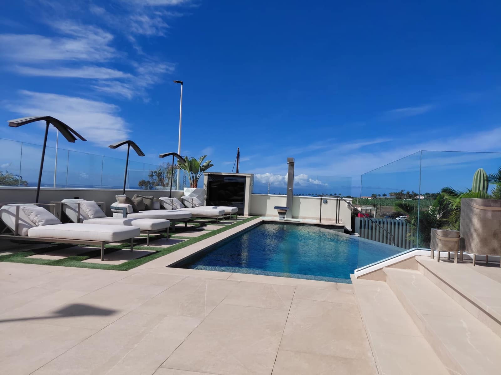 Chalet de 4 habitaciones en Adeje en venta con piscina garaje - 3.500.000 € (Ref: 9665518)