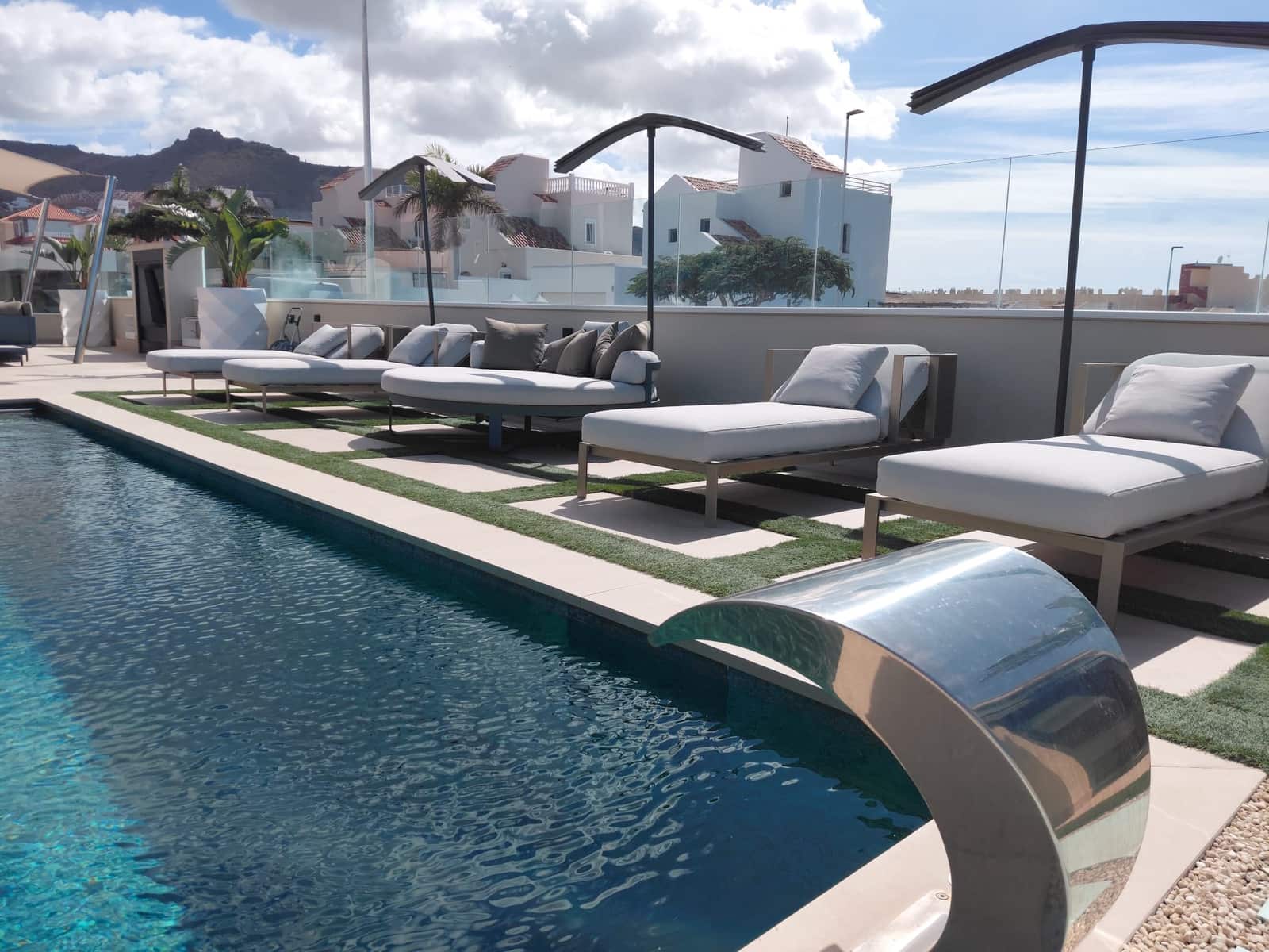 Chalet de 4 habitaciones en Adeje en venta con piscina garaje - 3.500.000 € (Ref: 9665518)