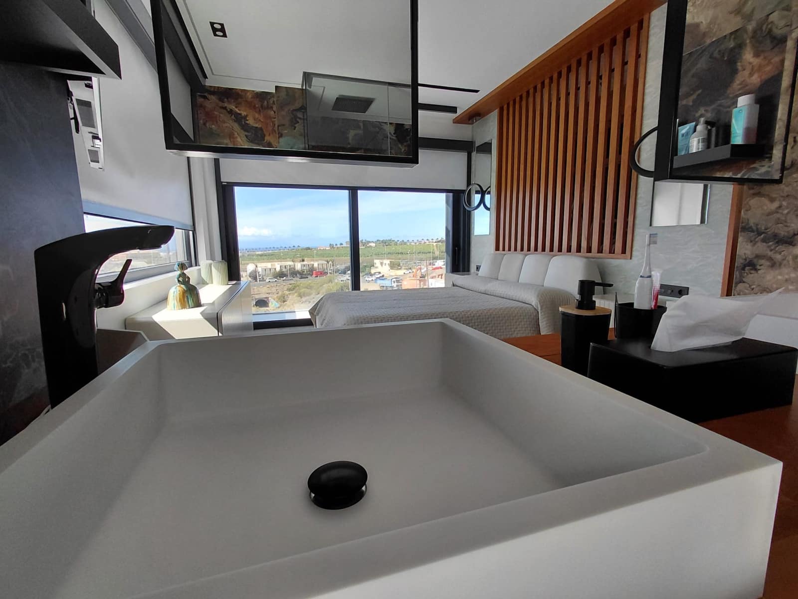 Chalet de 4 habitaciones en Adeje en venta con piscina garaje - 3.500.000 € (Ref: 9665518)