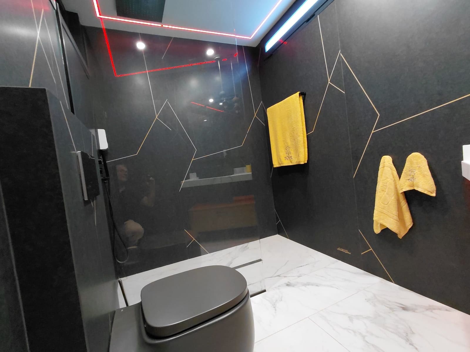 Chalet de 4 habitaciones en Adeje en venta con piscina garaje - 3.500.000 € (Ref: 9665518)