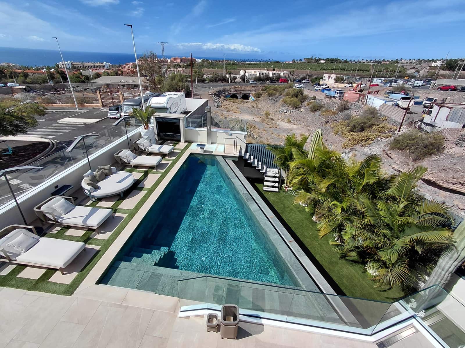 Chalet de 4 habitaciones en Adeje en venta con piscina garaje - 3.500.000 € (Ref: 9665518)