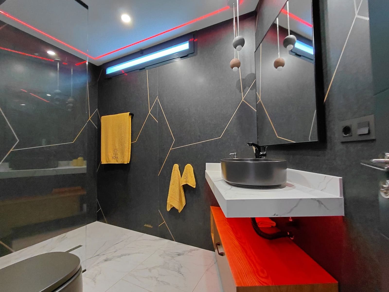 Chalet de 4 habitaciones en Adeje en venta con piscina garaje - 3.500.000 € (Ref: 9665518)