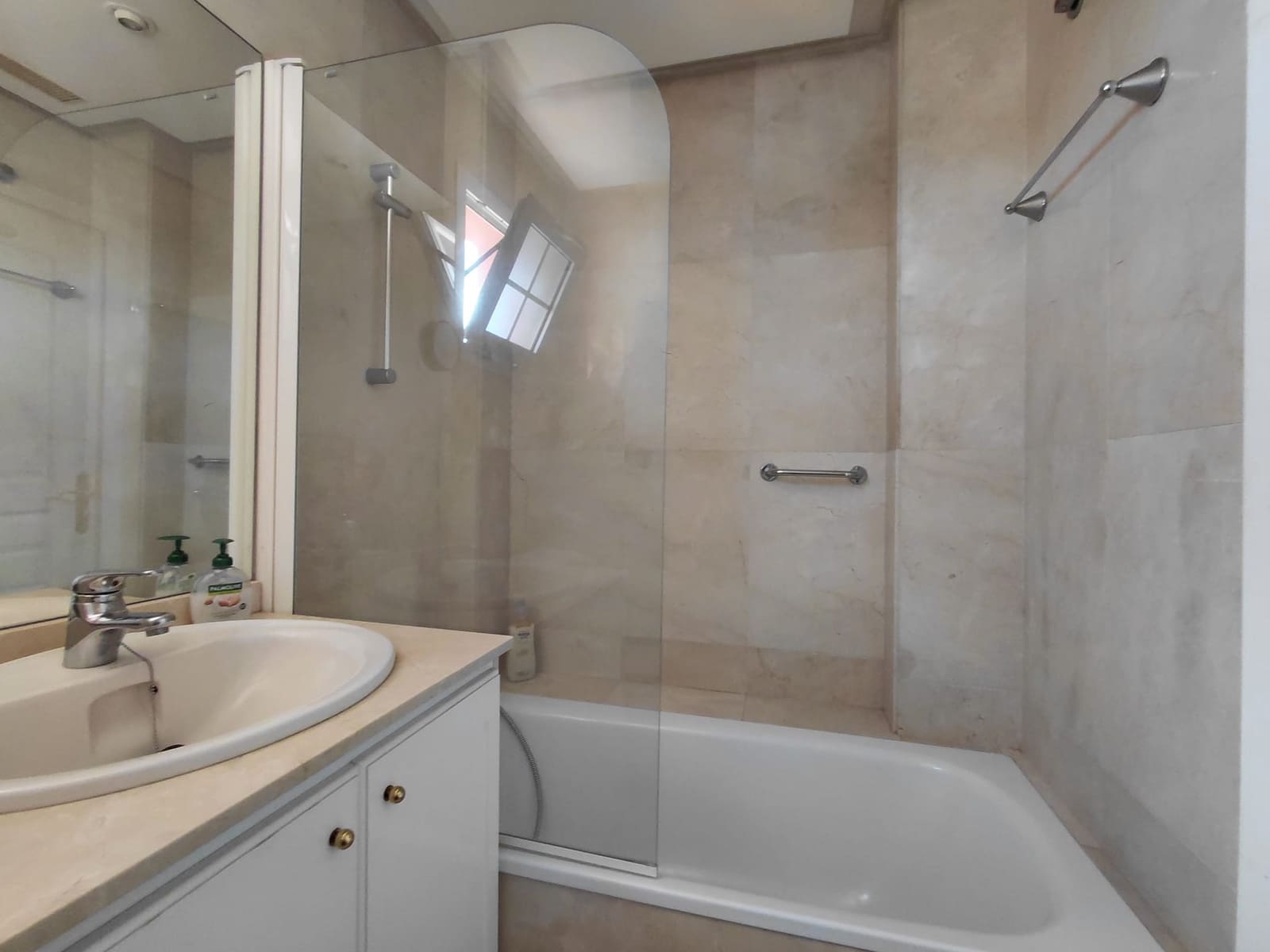 2 chambre Appartement à vendre à Adeje avec piscine garage - 750 000 € (Ref: 9688665)