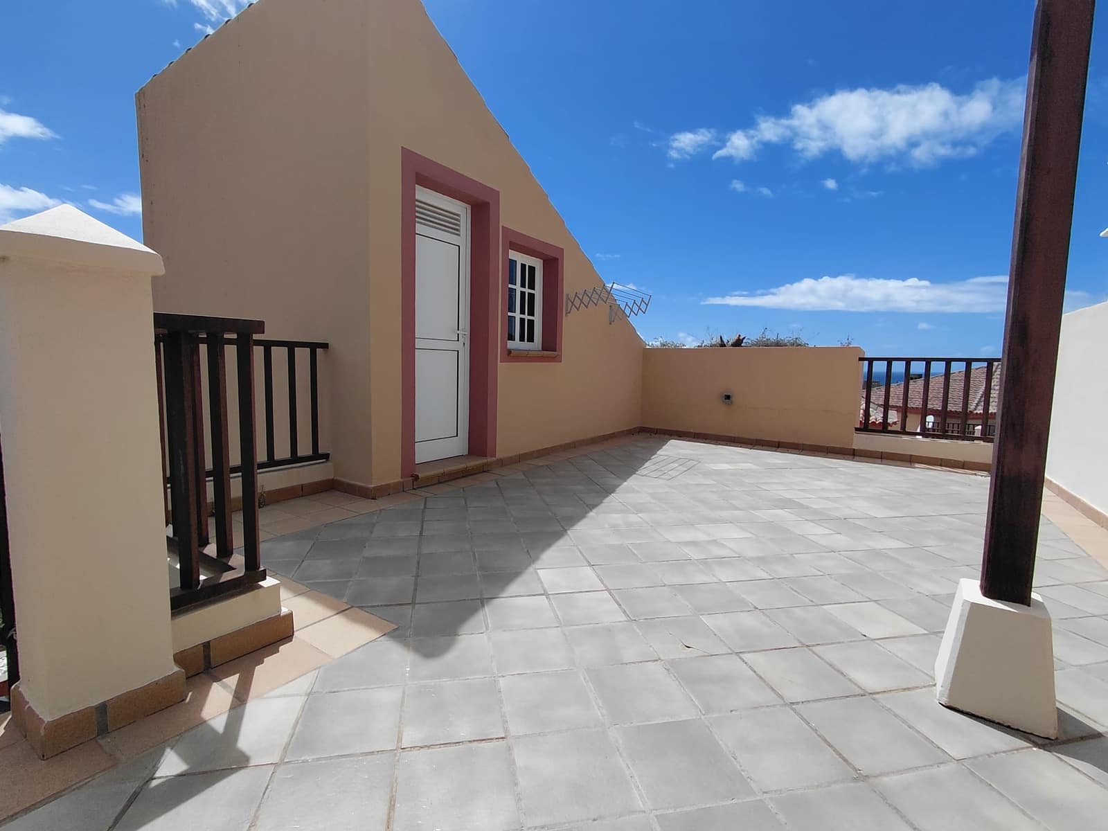 2 chambre Appartement à vendre à Adeje avec piscine garage - 750 000 € (Ref: 9688665)