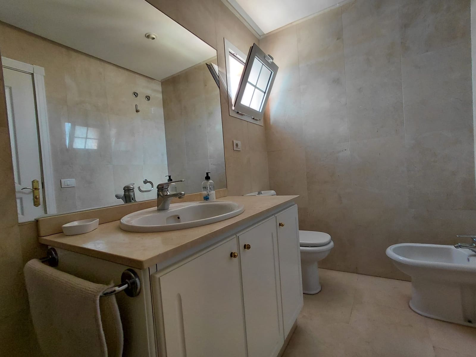 2 chambre Appartement à vendre à Adeje avec piscine garage - 750 000 € (Ref: 9688665)