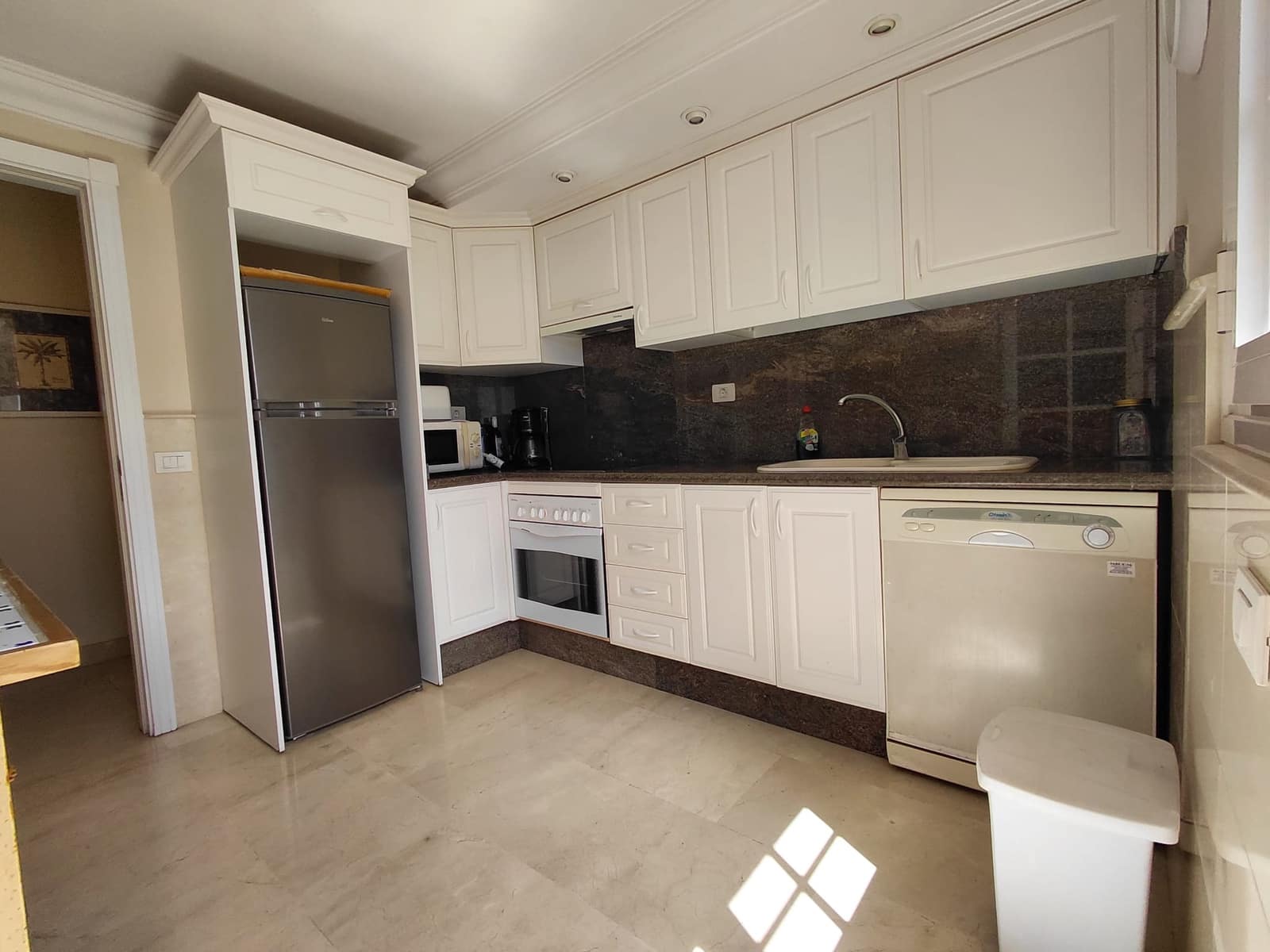 2 chambre Appartement à vendre à Adeje avec piscine garage - 750 000 € (Ref: 9688665)