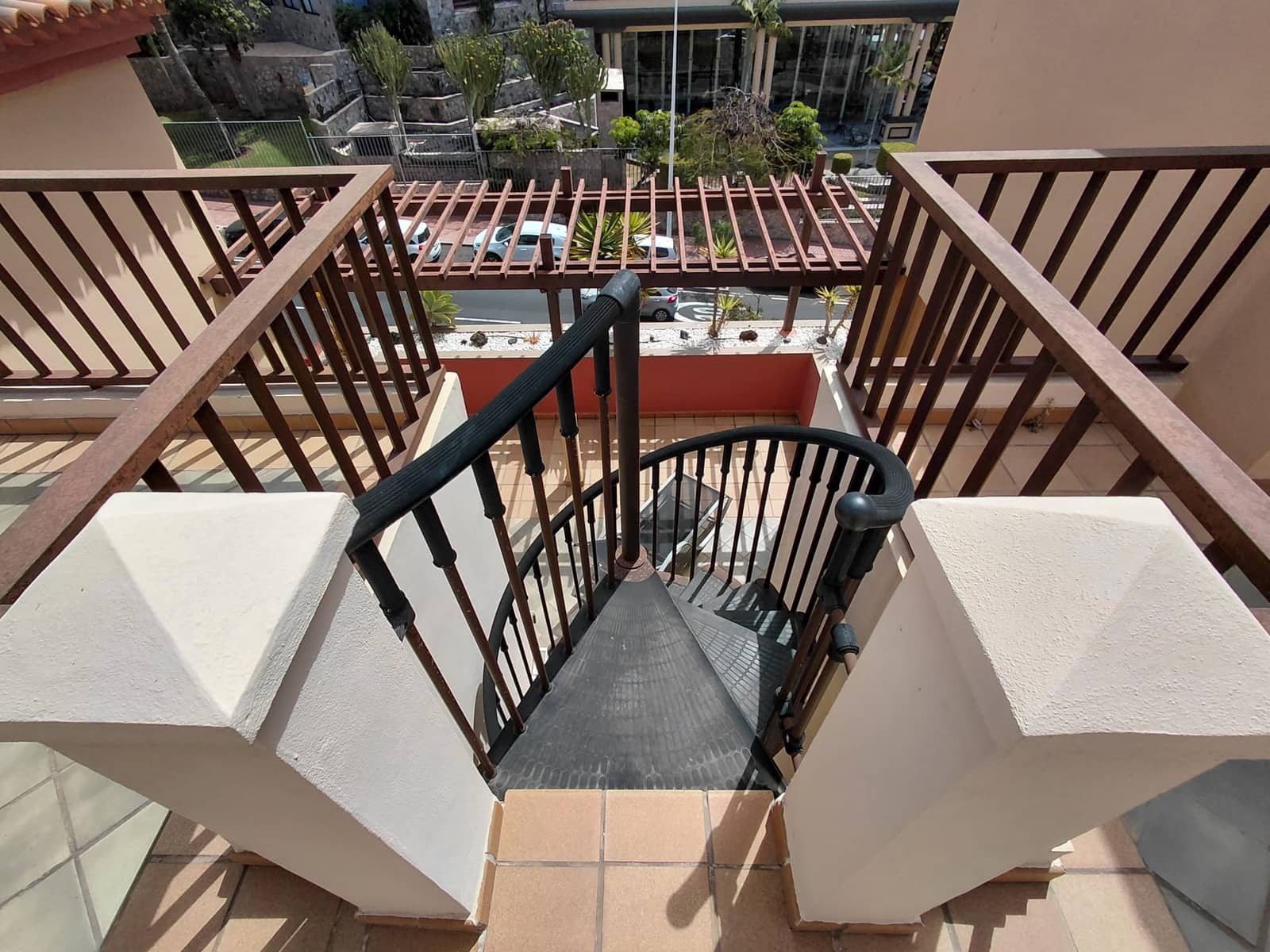 2 chambre Appartement à vendre à Adeje avec piscine garage - 750 000 € (Ref: 9688665)