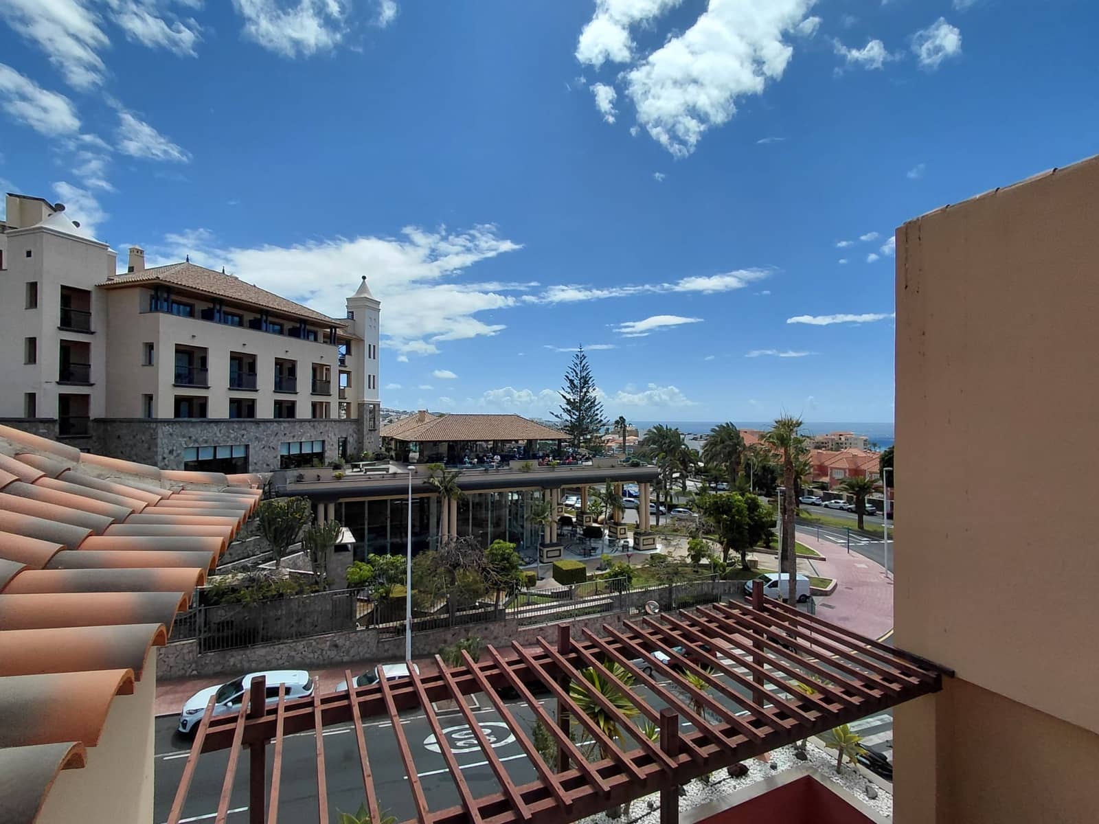 2 chambre Appartement à vendre à Adeje avec piscine garage - 750 000 € (Ref: 9688665)