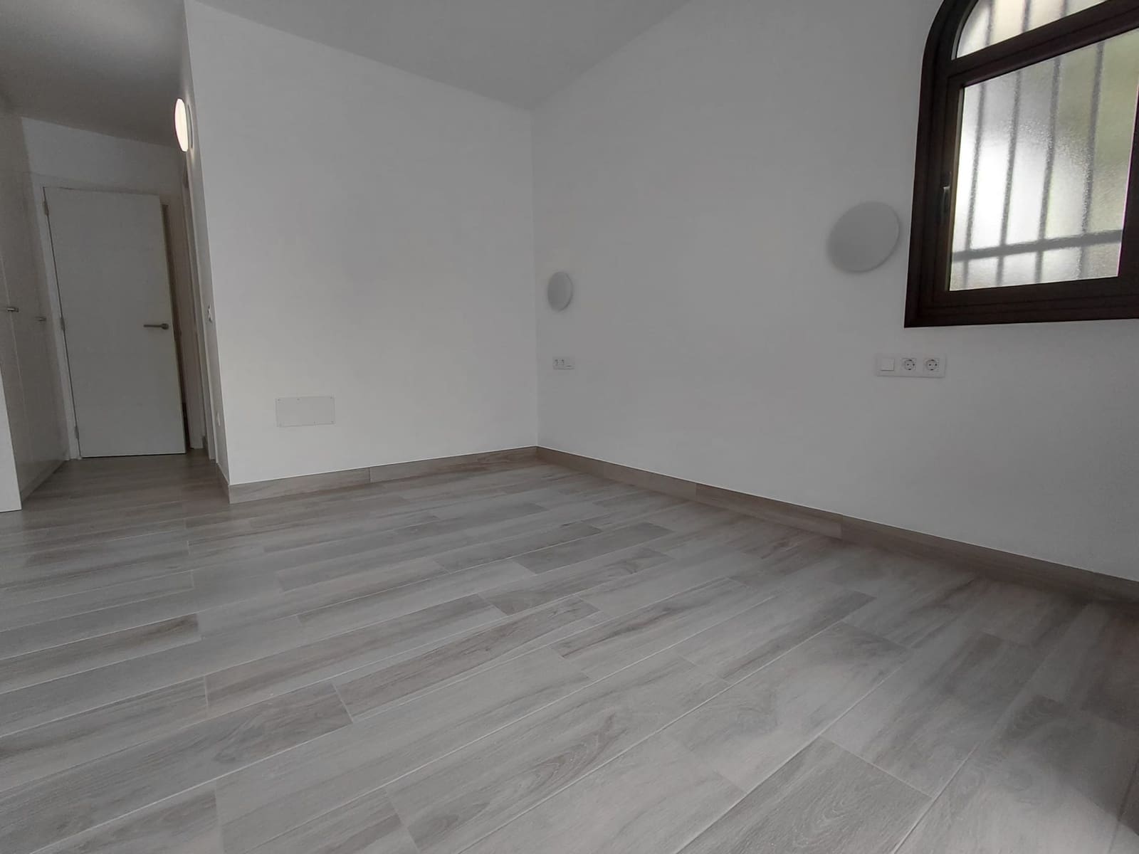 2 bedroom Apartment for rent in Adeje with pool - € 1,775 (Ref: 9703331)