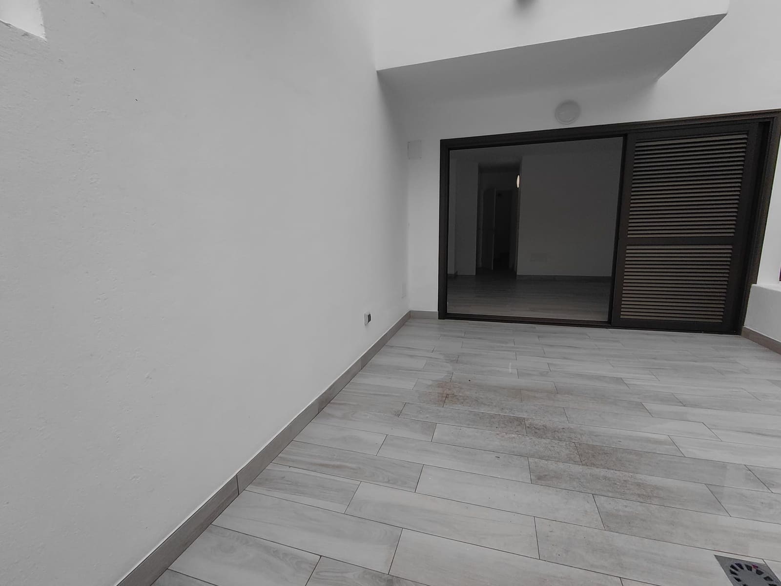 2 bedroom Apartment for rent in Adeje with pool - € 1,775 (Ref: 9703331)