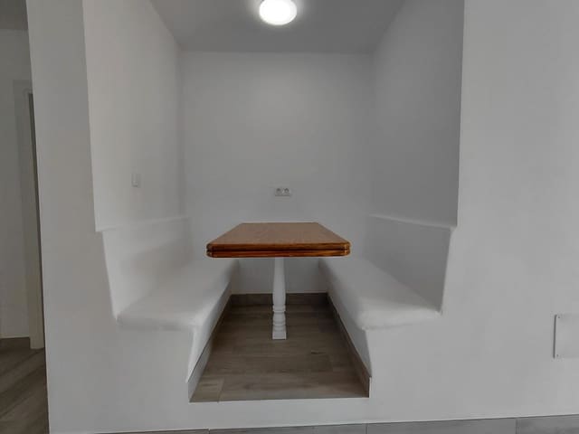 2 bedroom Apartment for rent in Adeje with pool - € 1,775 (Ref: 9703331)