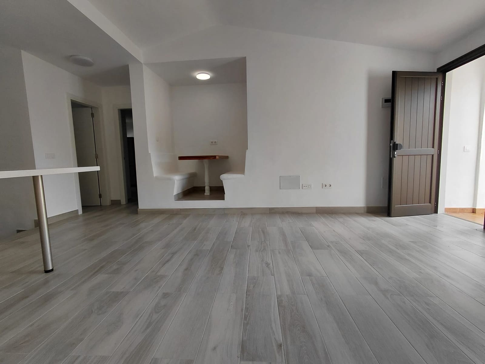 2 bedroom Apartment for rent in Adeje with pool - € 1,775 (Ref: 9703331)