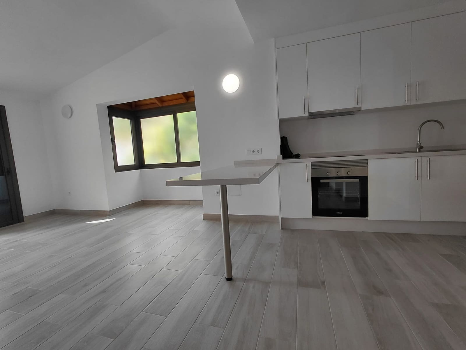 2 bedroom Apartment for rent in Adeje with pool - € 1,775 (Ref: 9703331)