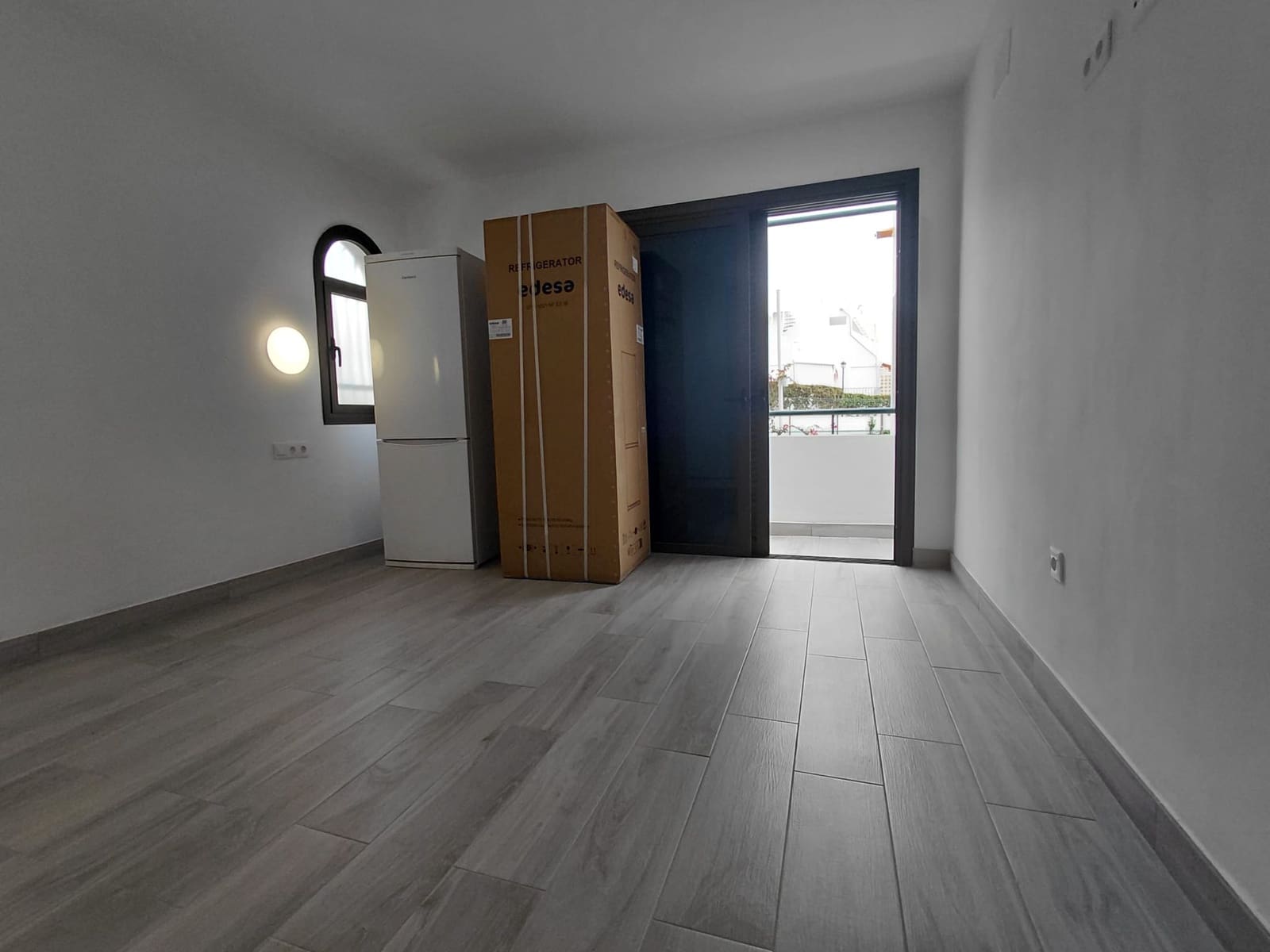 2 bedroom Apartment for rent in Adeje with pool - € 1,775 (Ref: 9703331)