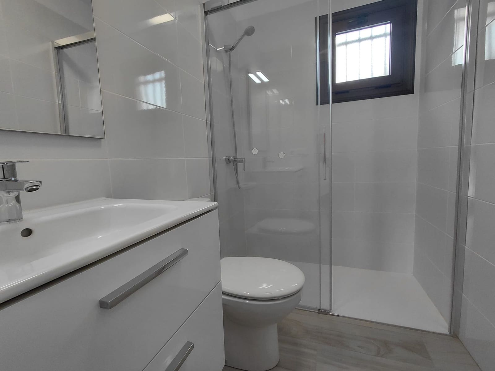 2 bedroom Apartment for rent in Adeje with pool - € 1,775 (Ref: 9703331)