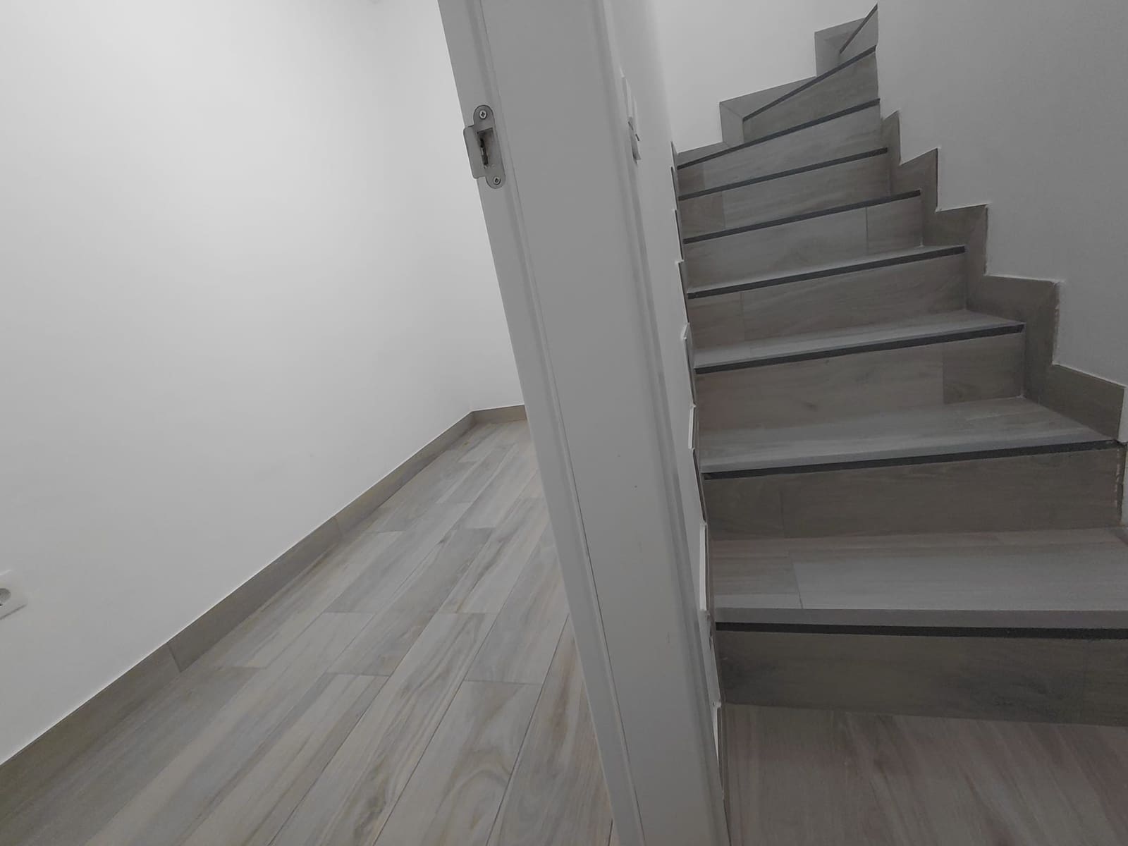 2 bedroom Apartment for rent in Adeje with pool - € 1,775 (Ref: 9703331)