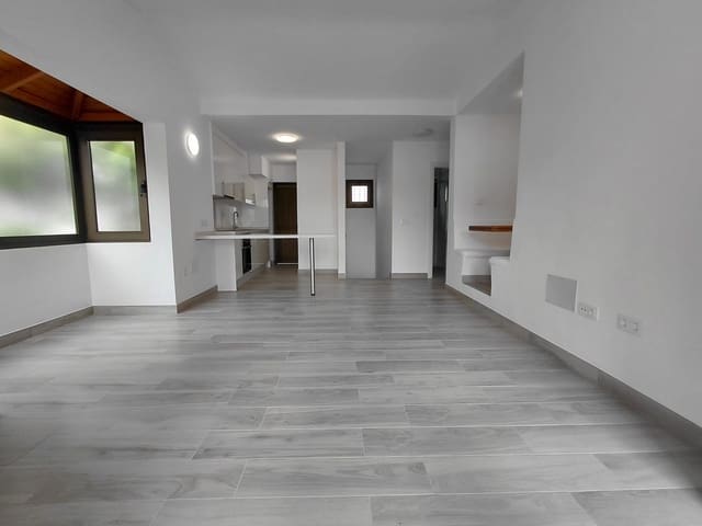 2 bedroom Apartment for rent in Adeje with pool - € 1,775 (Ref: 9703331)