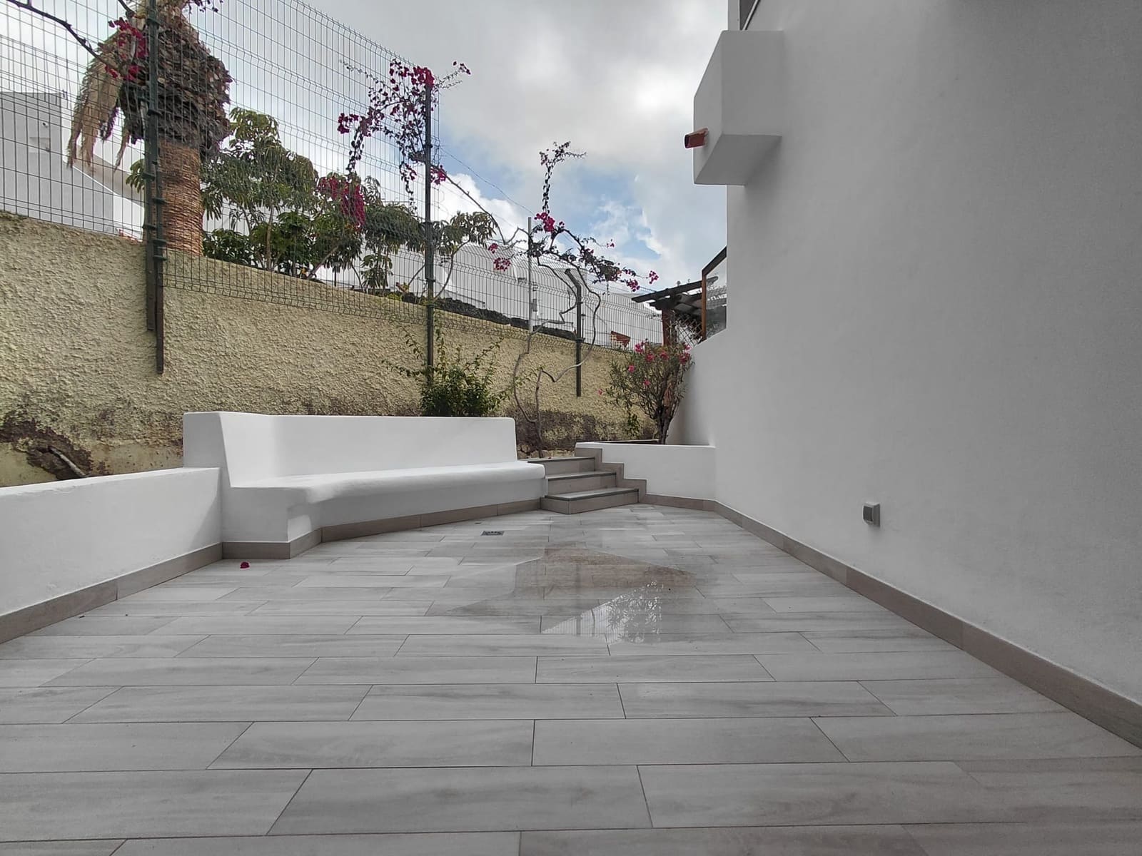 2 bedroom Apartment for rent in Adeje with pool - € 1,775 (Ref: 9703331)