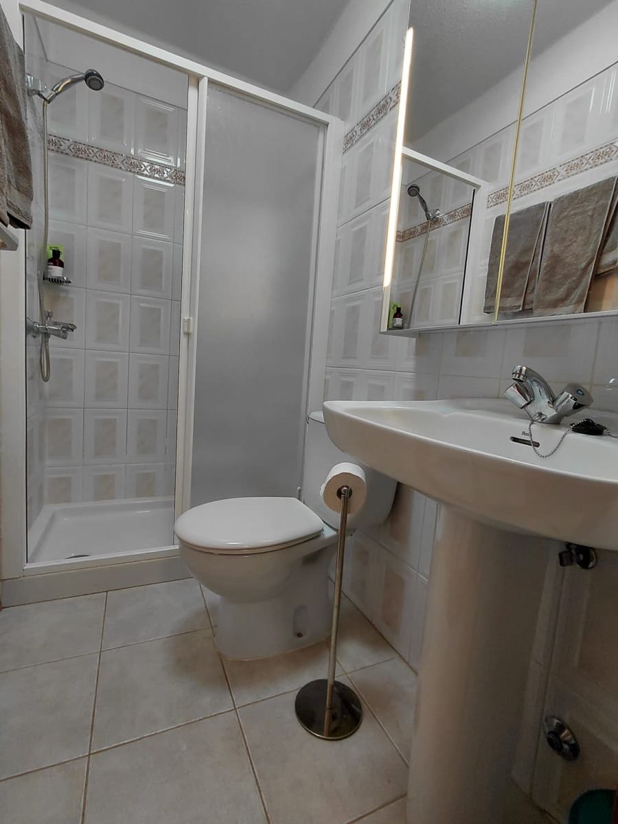 2 bedroom Apartment for sale in Adeje with pool garage - € 450,000 (Ref: 9729572)